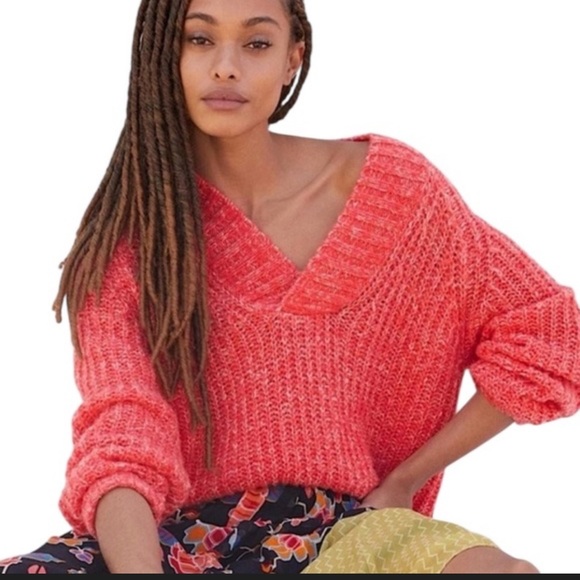 Anthropologie Sweaters - Anthropologie Coral V-Neck Sweater